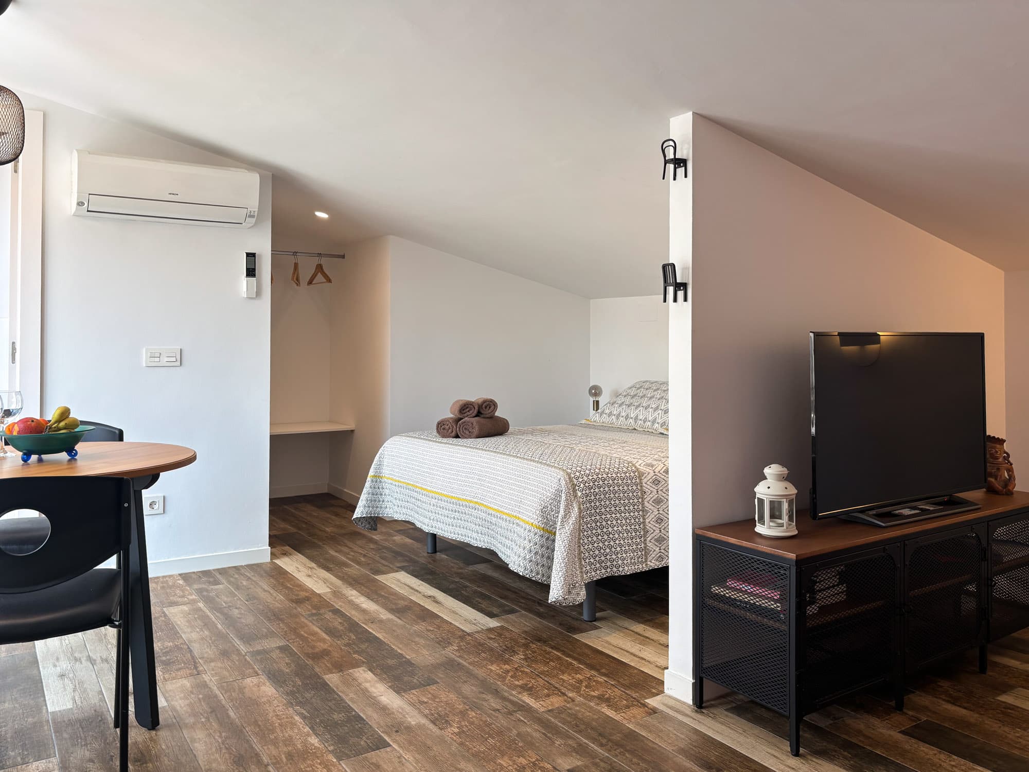 L'Apartament – allotjament per a 2 persones amb solàrium a Figueres