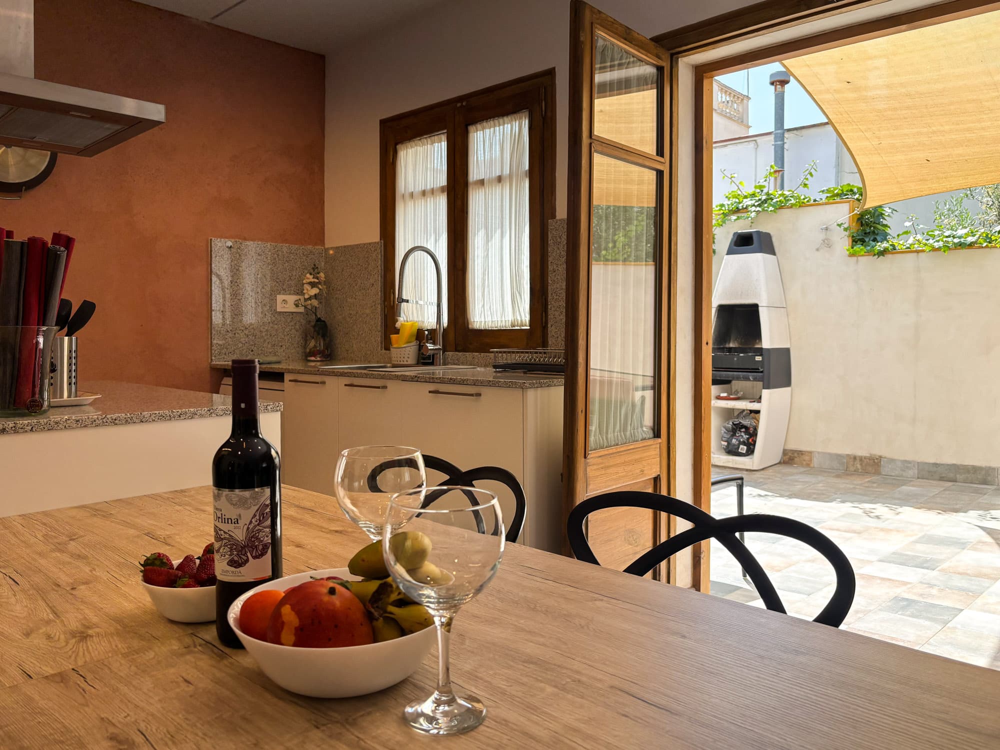 Habitació de La Casa Gran – allotjament turístic Ca La Fustereta, Figueres Alt Empordà